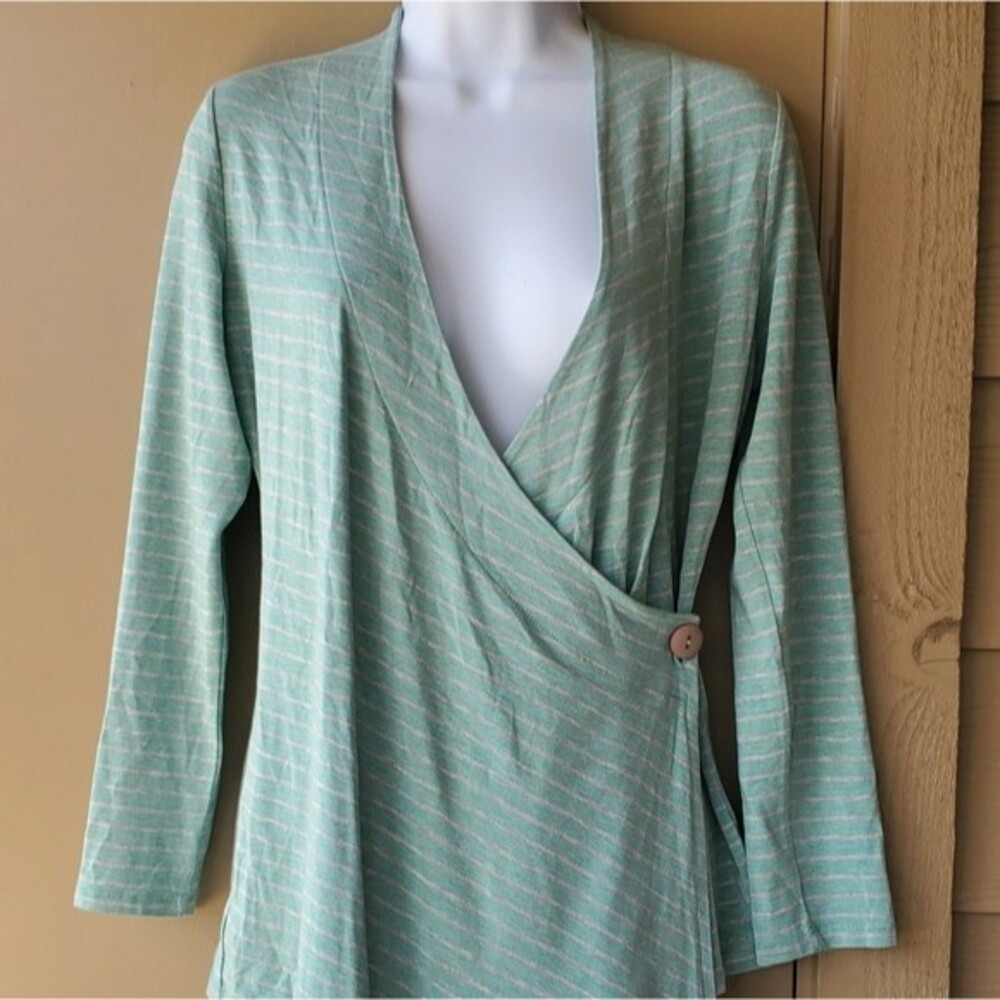 Womens Soft Surroundings Green Striped Surplice blouse size small - Picture 2 of 11